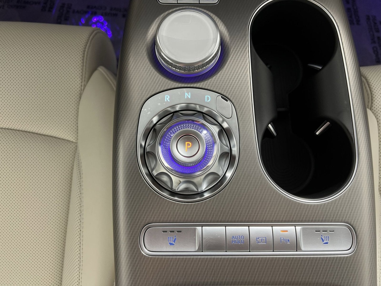 2025 Genesis GV60 Standard