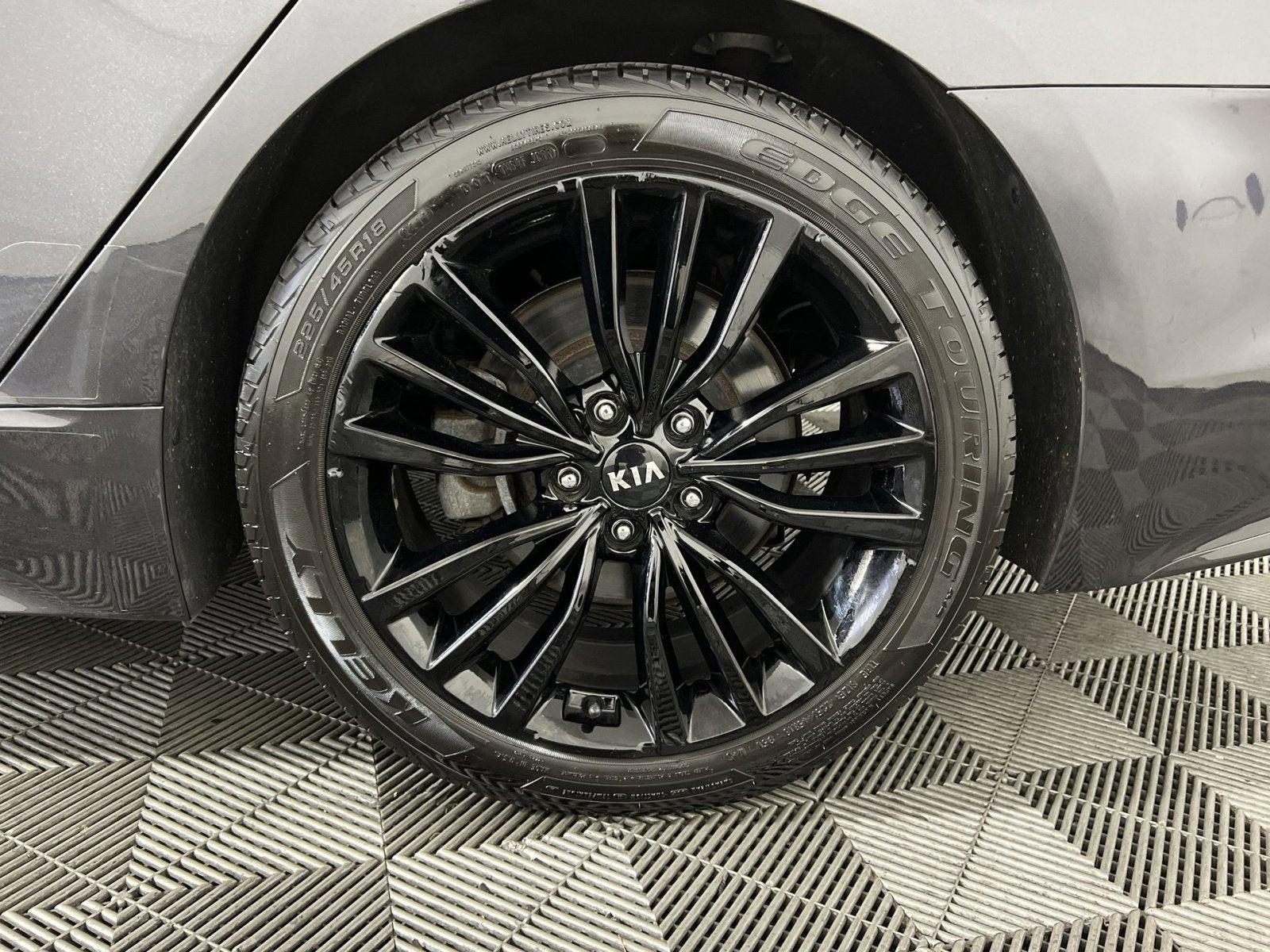 2019 Kia Stinger Base