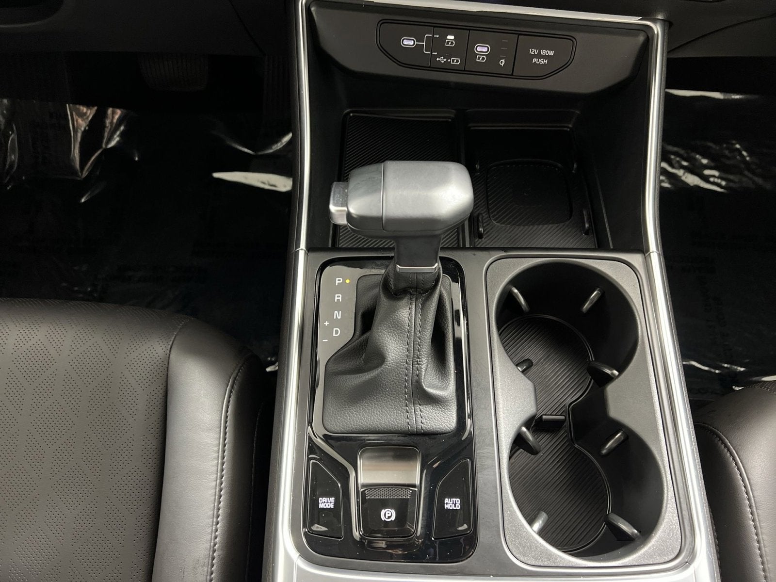 2025 Kia Carnival SX