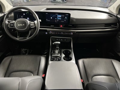 2025 Kia Carnival SX