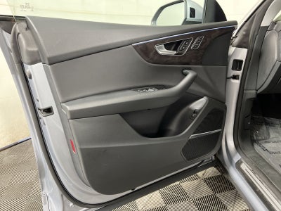2020 Audi Q8 55 Premium Plus
