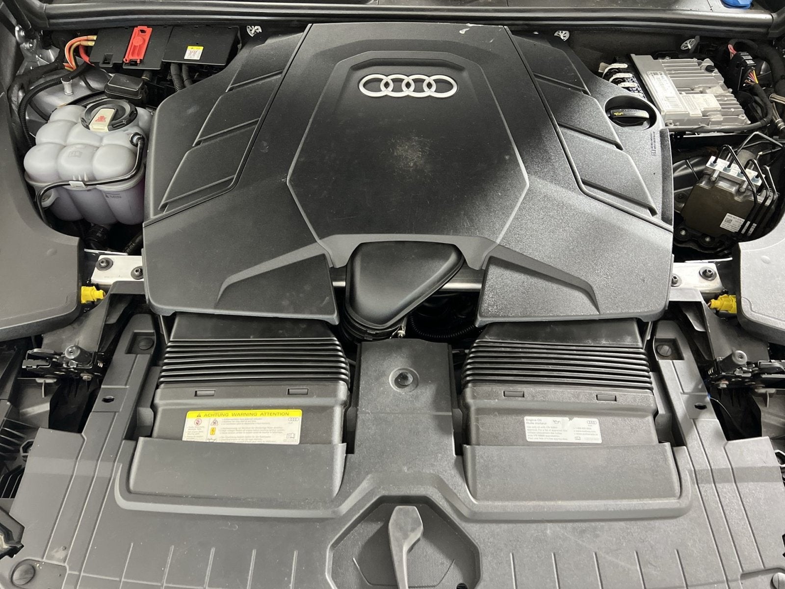 2020 Audi Q8 55 Premium Plus