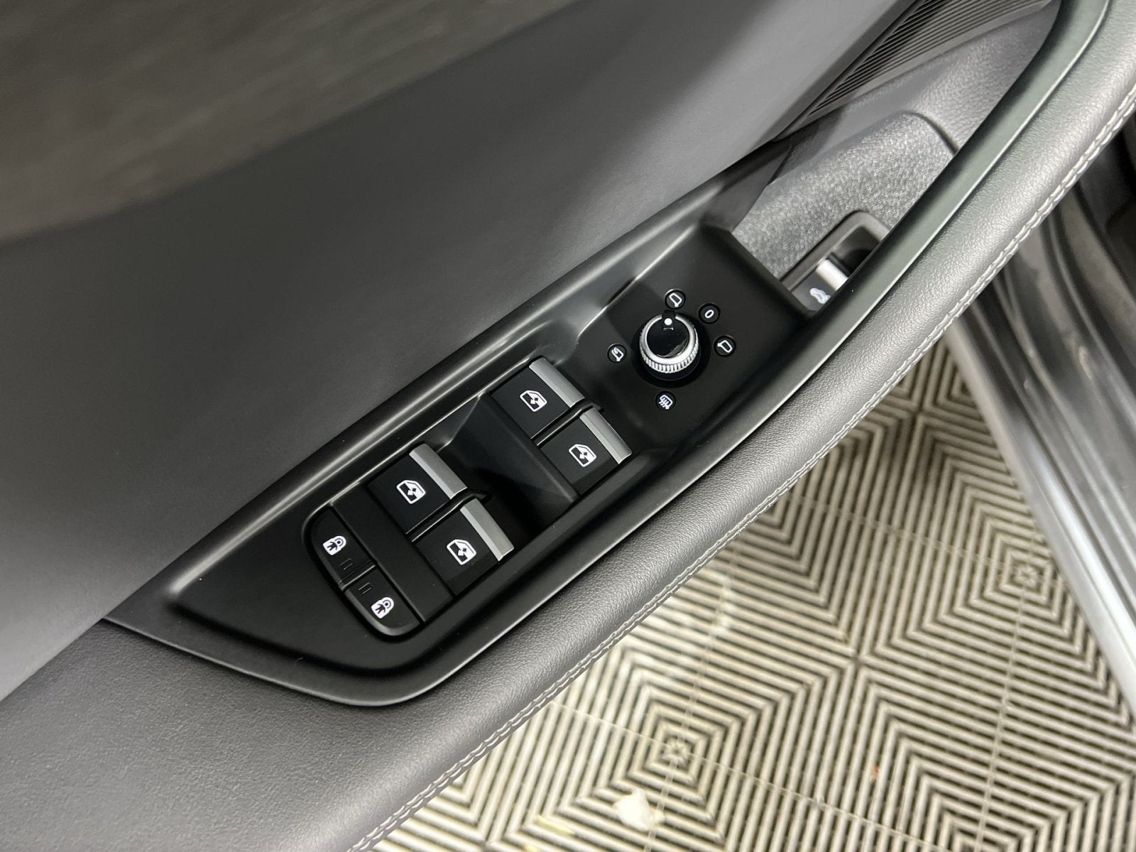2023 Audi A4 45 S line Premium Plus