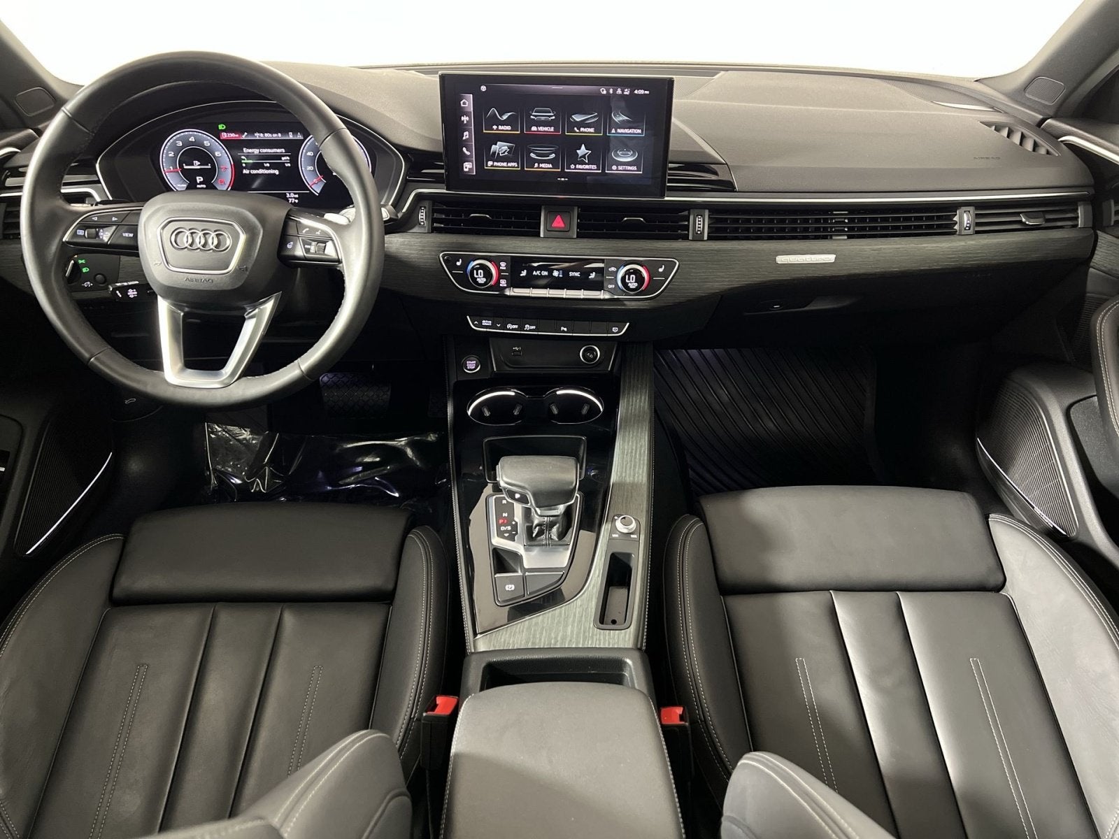 2023 Audi A4 45 S line Premium Plus