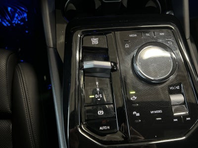 2025 BMW 5 Series 530i xDrive