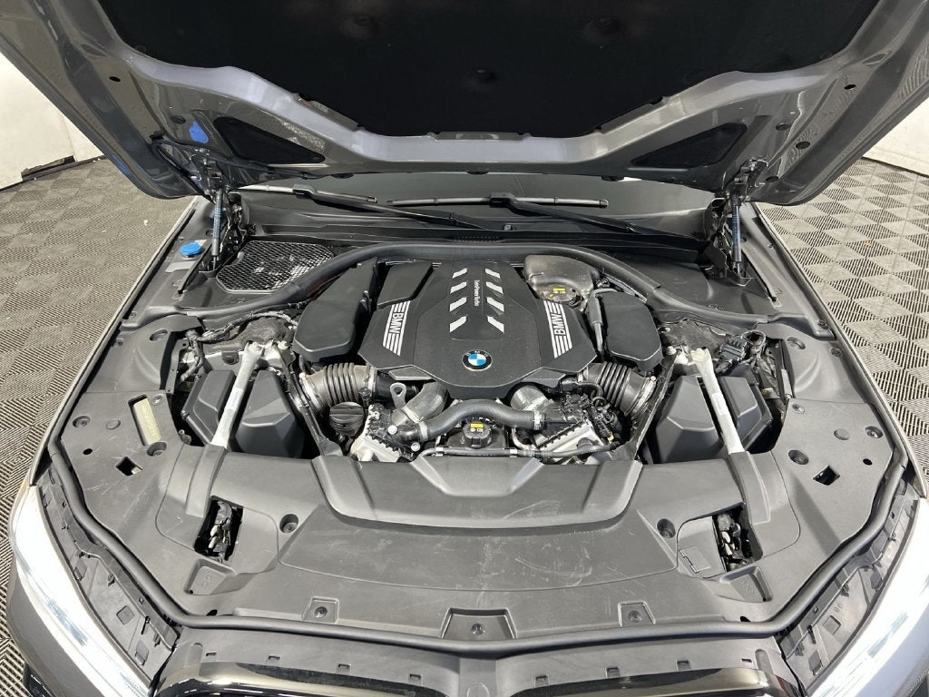 2022 BMW 7 Series 750i xDrive