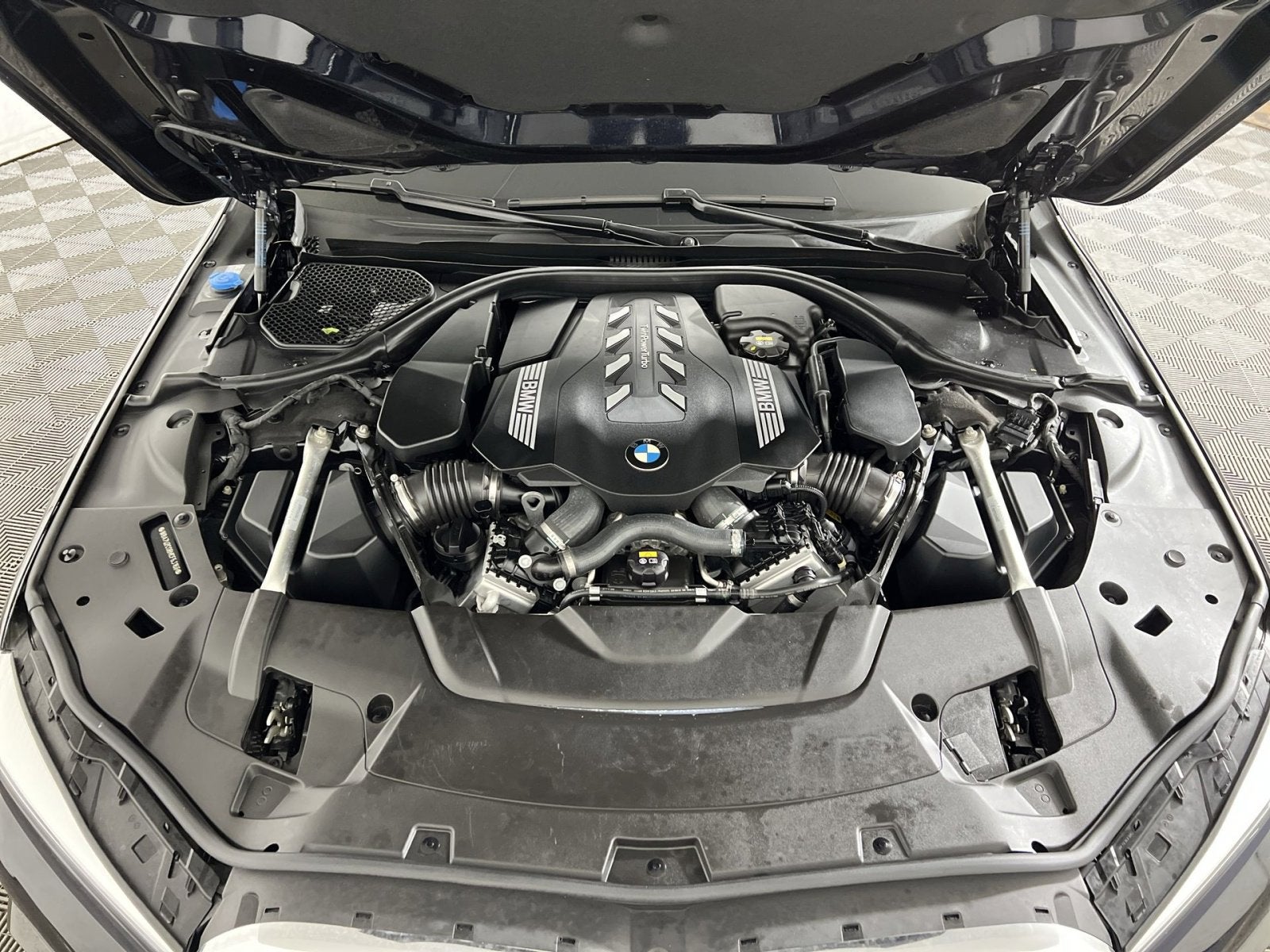 2021 BMW 7 Series 750i xDrive