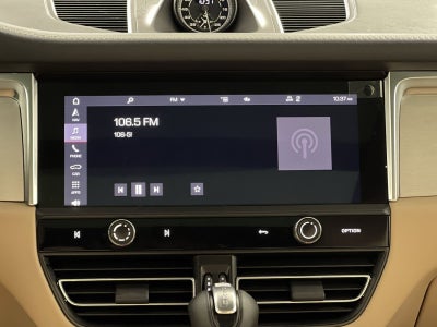 2022 Porsche Macan S