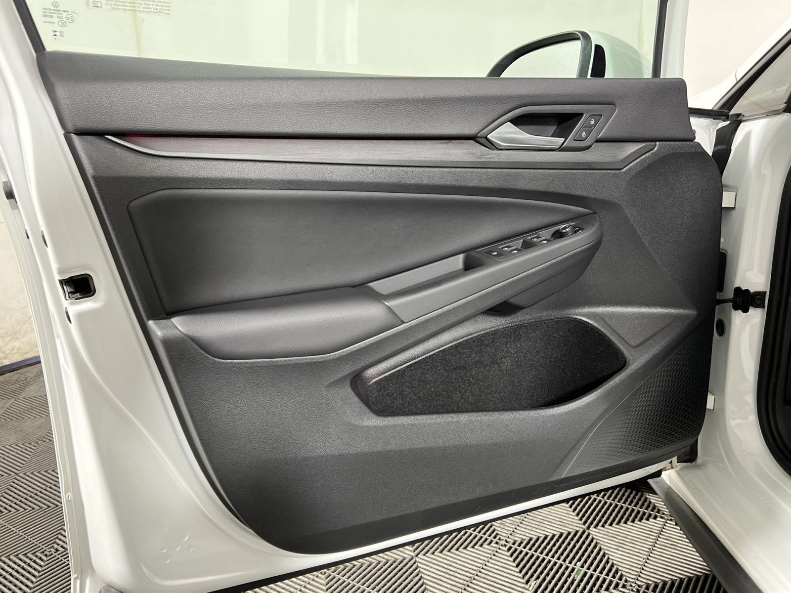2023 Volkswagen Golf GTI 2.0T SE