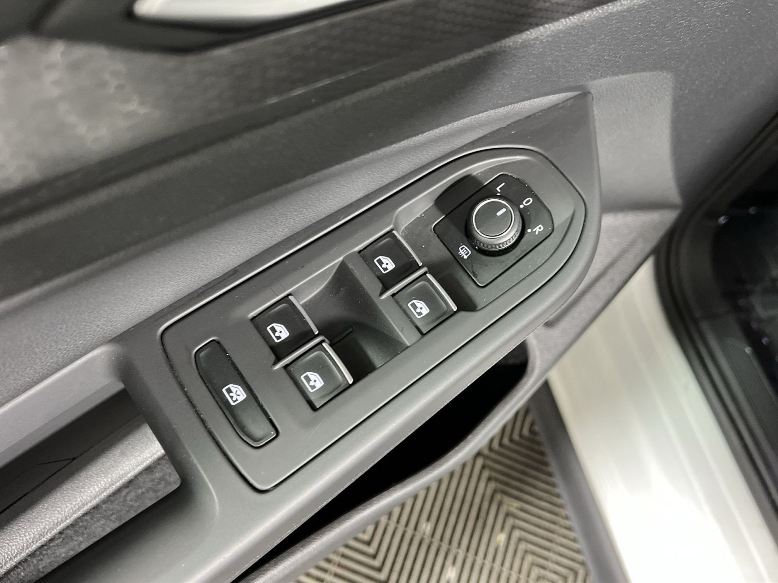 2023 Volkswagen Golf GTI 2.0T SE