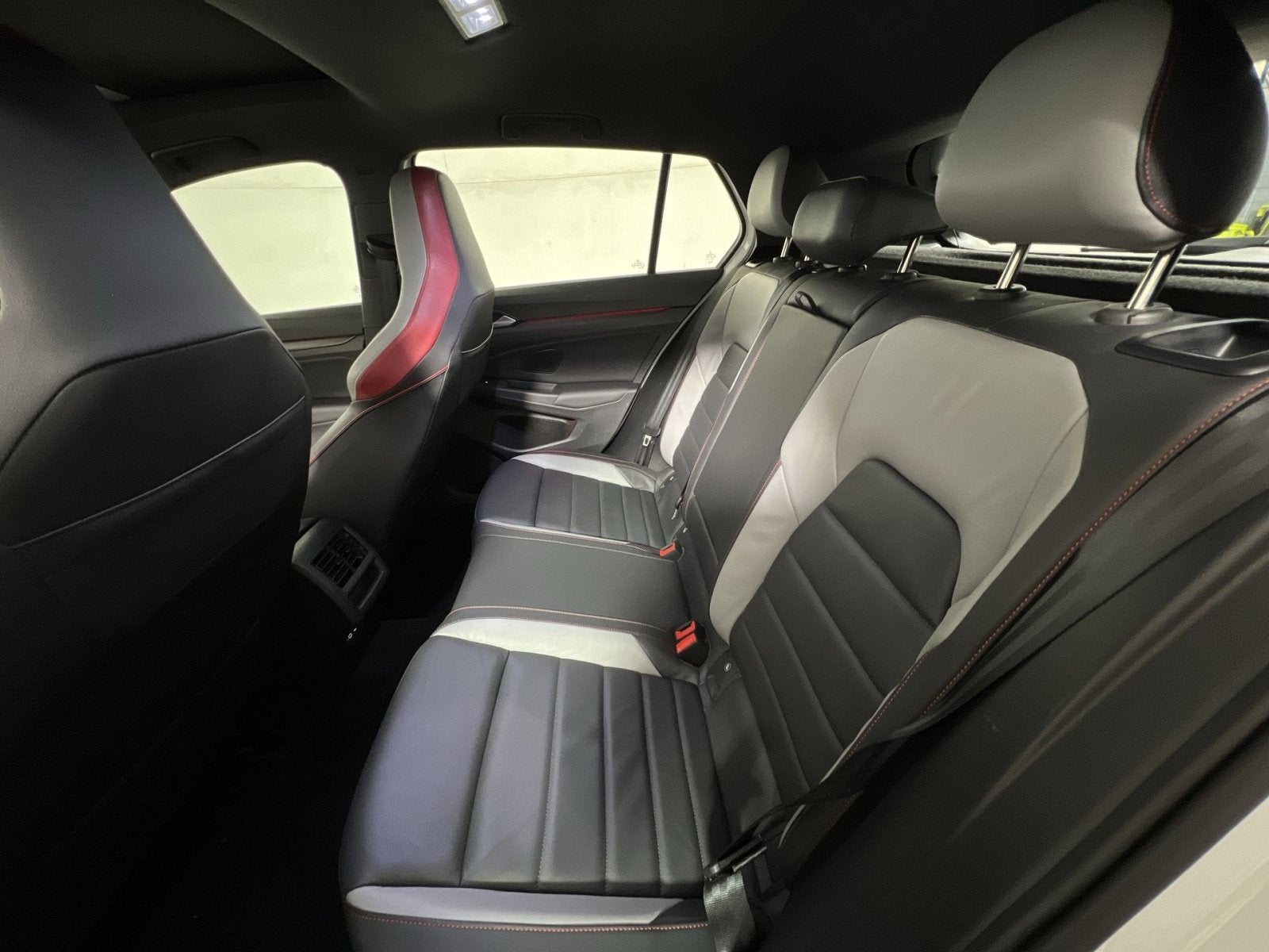 2023 Volkswagen Golf GTI 2.0T SE