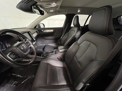 2019 Volvo XC40 Momentum