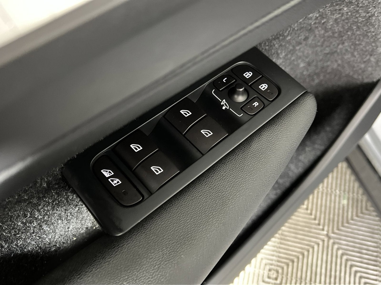 2019 Volvo XC40 Momentum