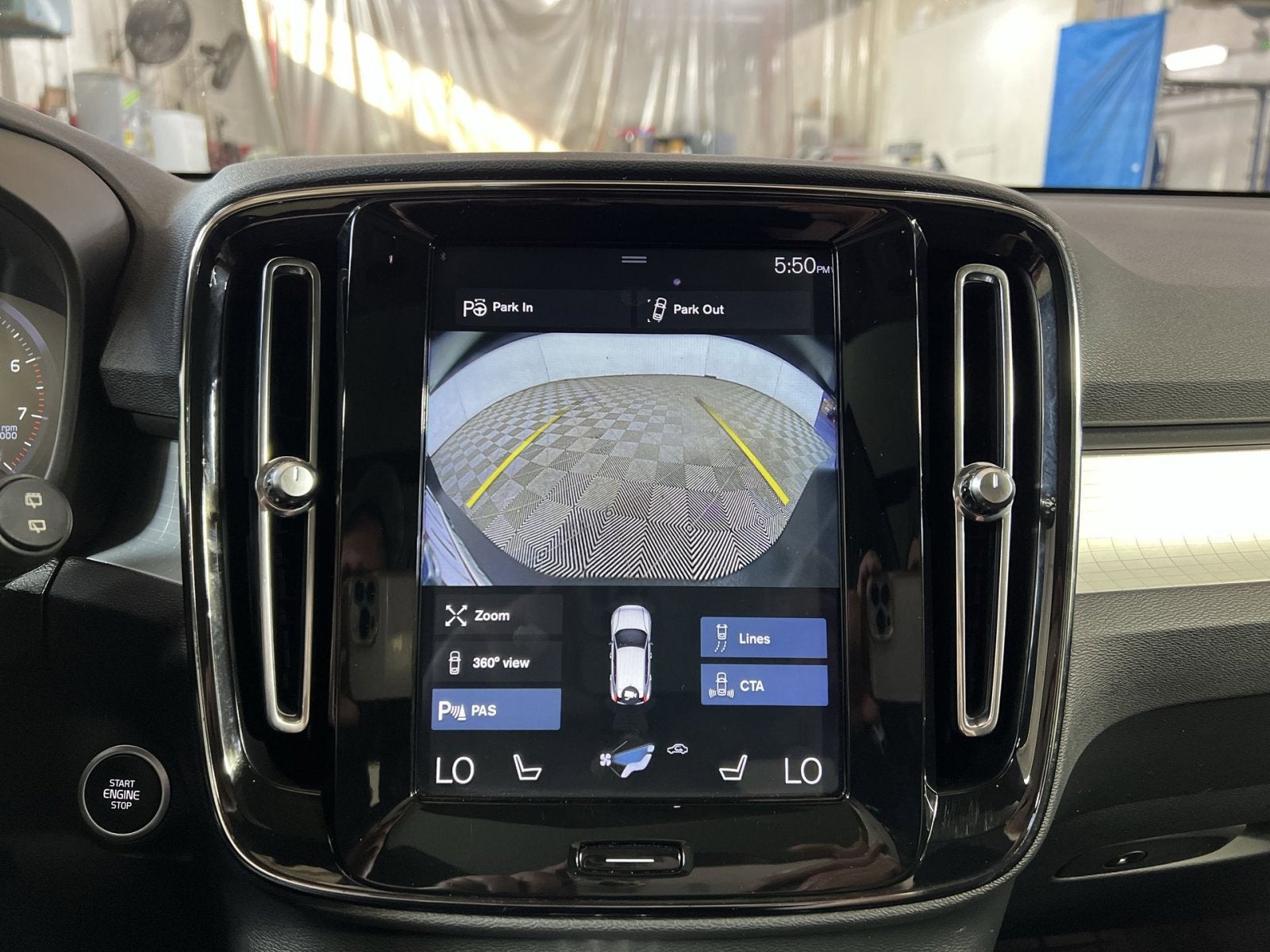 2019 Volvo XC40 Momentum