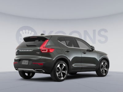 2019 Volvo XC40 Momentum