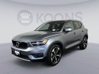 2019 Volvo XC40 Momentum