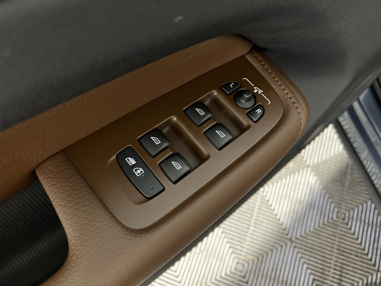 2020 Volvo XC60 T6 Inscription