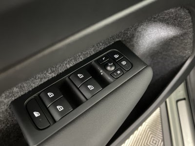 2023 Volvo XC40 Ultimate