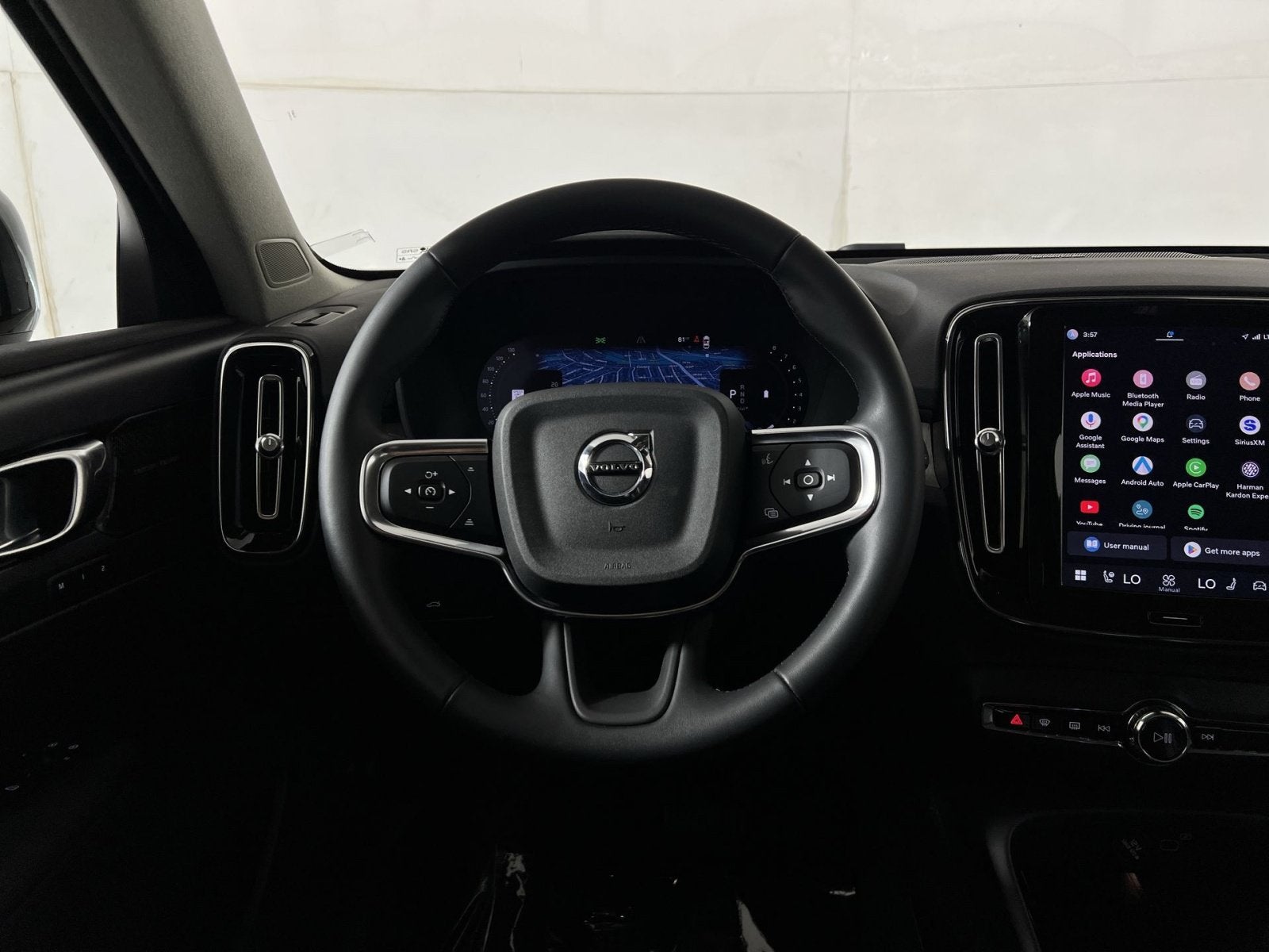 2023 Volvo XC40 Ultimate