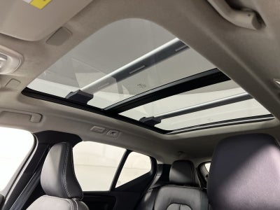 2023 Volvo XC40 Ultimate