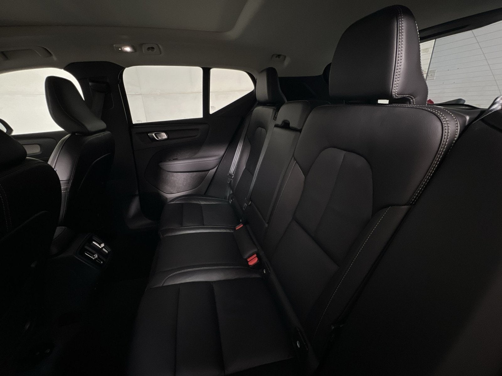 2023 Volvo XC40 Ultimate